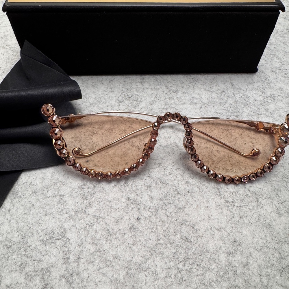 Brown Oversized Cat-Eye Glasses with Decorative Frame